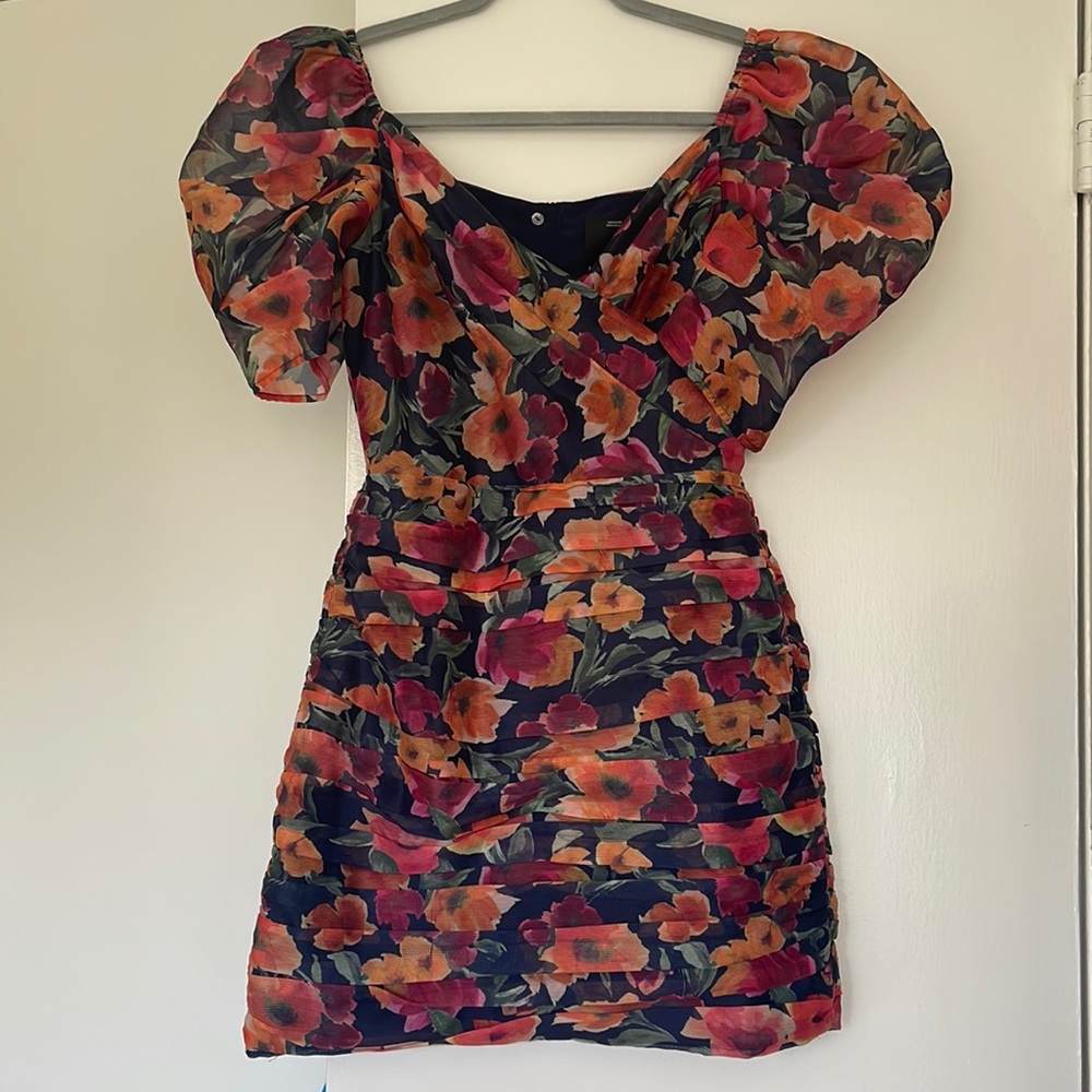 C/MEO puff sleeve dress size S